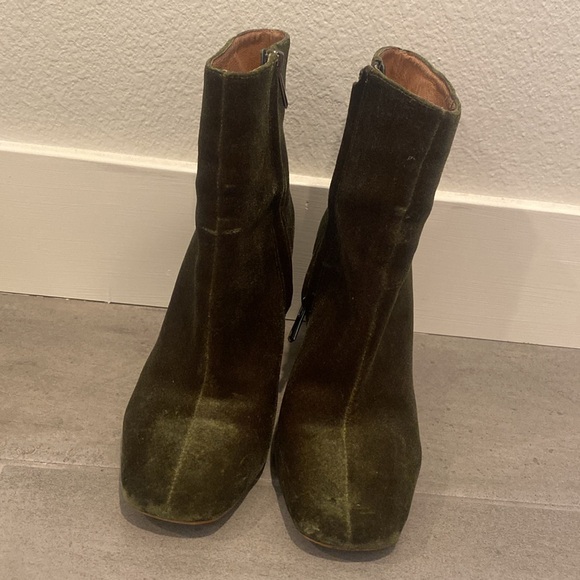 Jaggar Dark Green Velvet Ankle Boots - Picture 4 of 11